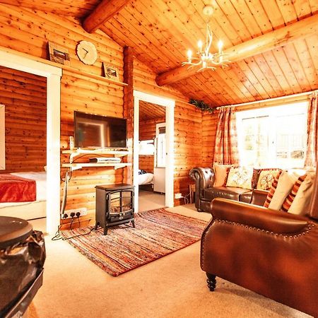 Stunning Log Cabin With Garden In Snowdonia - Hosted By Seren Short Stays Trawsfynydd Экстерьер фото